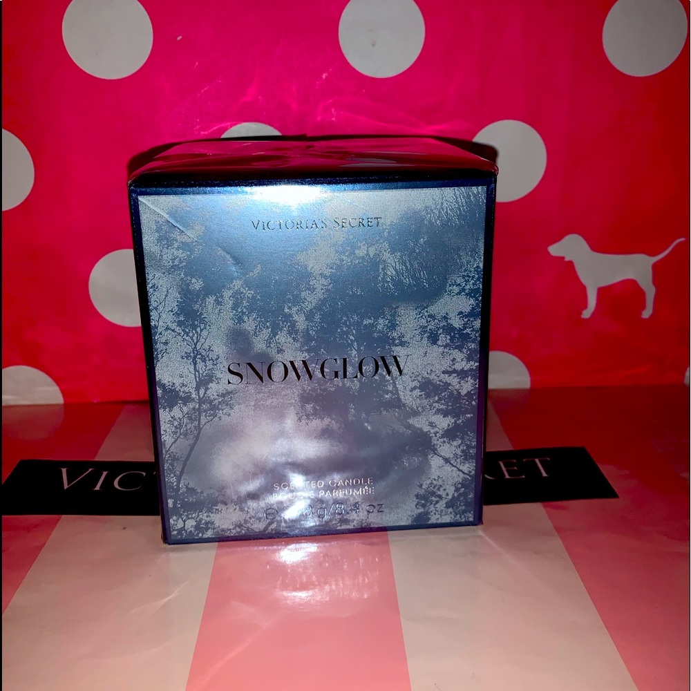 NEW Victoria’s Secret SnowGlow Scented Candle. 8.4oz Candle.